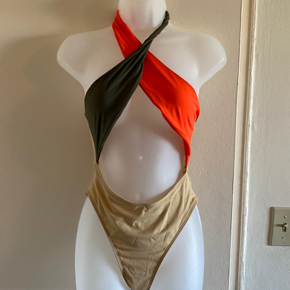 NWOT One piece swimsuit/bodysuit